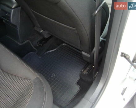 Білий Пежо 308, об'ємом двигуна 1.6 л та пробігом 148 тис. км за 7300 $, фото 21 на Automoto.ua