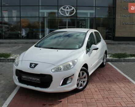 Белый Пежо 308, объемом двигателя 1.56 л и пробегом 173 тыс. км за 7300 $, фото 2 на Automoto.ua