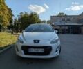 Білий Пежо 308, об'ємом двигуна 1.6 л та пробігом 161 тис. км за 7400 $, фото 6 на Automoto.ua