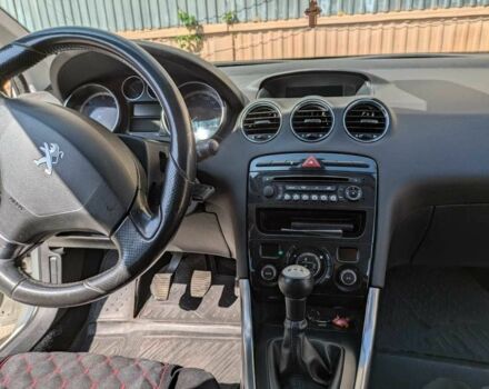 Білий Пежо 308, об'ємом двигуна 1.6 л та пробігом 161 тис. км за 7400 $, фото 12 на Automoto.ua