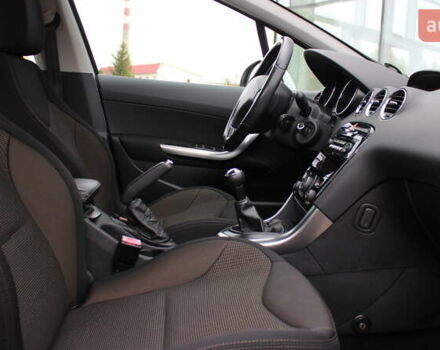 Белый Пежо 308, объемом двигателя 1.56 л и пробегом 173 тыс. км за 7300 $, фото 13 на Automoto.ua