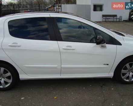 Білий Пежо 308, об'ємом двигуна 1.6 л та пробігом 148 тис. км за 7300 $, фото 2 на Automoto.ua