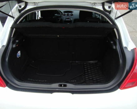 Білий Пежо 308, об'ємом двигуна 1.6 л та пробігом 148 тис. км за 7300 $, фото 14 на Automoto.ua