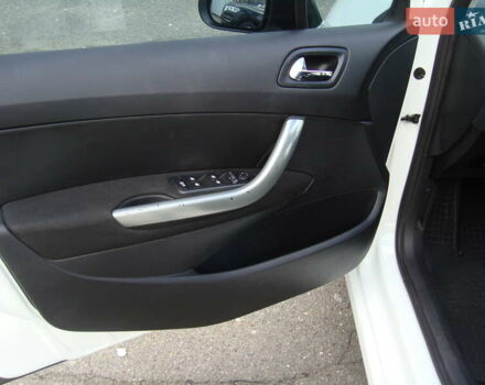 Білий Пежо 308, об'ємом двигуна 1.6 л та пробігом 148 тис. км за 7300 $, фото 15 на Automoto.ua