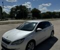 Белый Пежо 308, объемом двигателя 1.6 л и пробегом 190 тыс. км за 7650 $, фото 2 на Automoto.ua