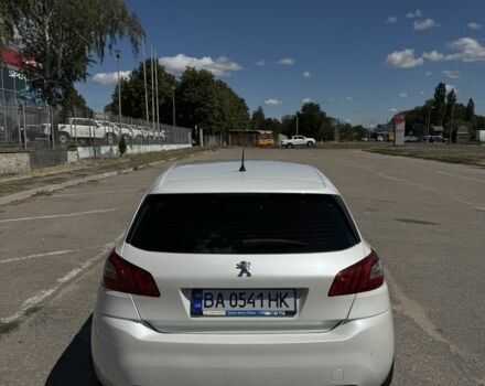 Белый Пежо 308, объемом двигателя 1.6 л и пробегом 190 тыс. км за 7650 $, фото 1 на Automoto.ua