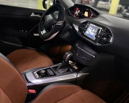 Белый Пежо 308, объемом двигателя 1.56 л и пробегом 221 тыс. км за 12500 $, фото 8 на Automoto.ua