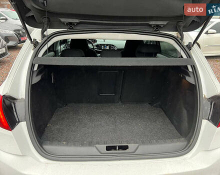 Белый Пежо 308, объемом двигателя 1.6 л и пробегом 247 тыс. км за 9800 $, фото 18 на Automoto.ua