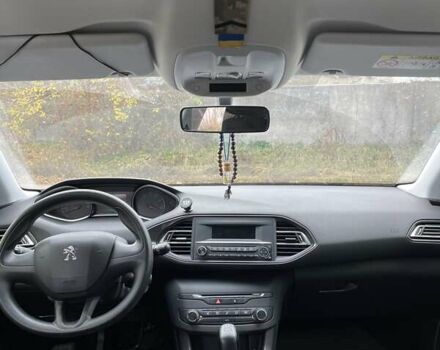 Білий Пежо 308, об'ємом двигуна 1.59 л та пробігом 142 тис. км за 7750 $, фото 1 на Automoto.ua