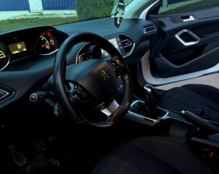 Білий Пежо 308, об'ємом двигуна 1.6 л та пробігом 173 тис. км за 10200 $, фото 8 на Automoto.ua