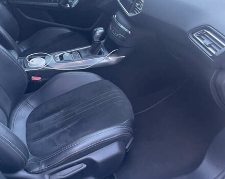 Белый Пежо 308, объемом двигателя 1.6 л и пробегом 108 тыс. км за 12800 $, фото 12 на Automoto.ua