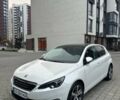 Белый Пежо 308, объемом двигателя 1.56 л и пробегом 93 тыс. км за 15800 $, фото 1 на Automoto.ua