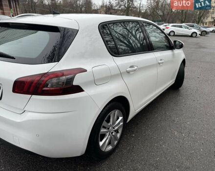 Белый Пежо 308, объемом двигателя 1.5 л и пробегом 227 тыс. км за 12300 $, фото 10 на Automoto.ua