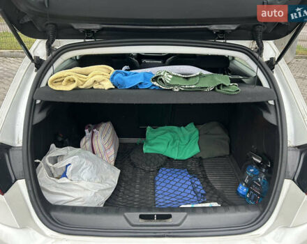 Белый Пежо 308, объемом двигателя 1.5 л и пробегом 68 тыс. км за 16600 $, фото 10 на Automoto.ua