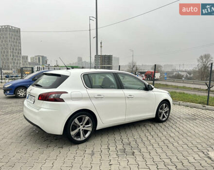 Белый Пежо 308, объемом двигателя 1.5 л и пробегом 68 тыс. км за 16600 $, фото 4 на Automoto.ua