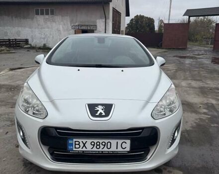 Белый Пежо 308, объемом двигателя 1.6 л и пробегом 259 тыс. км за 9500 $, фото 2 на Automoto.ua