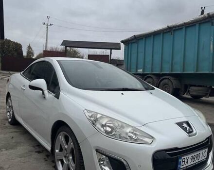 Белый Пежо 308, объемом двигателя 1.6 л и пробегом 259 тыс. км за 9500 $, фото 7 на Automoto.ua