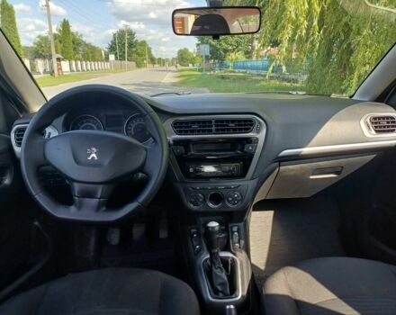 Білий Пежо 308, об'ємом двигуна 1.2 л та пробігом 230 тис. км за 4599 $, фото 4 на Automoto.ua