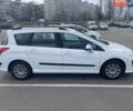 Белый Пежо 308, объемом двигателя 1.4 л и пробегом 241 тыс. км за 4199 $, фото 2 на Automoto.ua