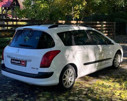 Белый Пежо 308, объемом двигателя 1.6 л и пробегом 280 тыс. км за 4890 $, фото 11 на Automoto.ua