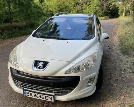 Белый Пежо 308, объемом двигателя 1.6 л и пробегом 202 тыс. км за 5700 $, фото 11 на Automoto.ua