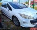 Белый Пежо 308, объемом двигателя 1.6 л и пробегом 220 тыс. км за 4500 $, фото 1 на Automoto.ua