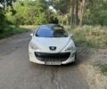 Белый Пежо 308, объемом двигателя 1.6 л и пробегом 202 тыс. км за 5700 $, фото 9 на Automoto.ua
