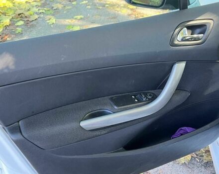 Белый Пежо 308, объемом двигателя 1.6 л и пробегом 280 тыс. км за 4890 $, фото 23 на Automoto.ua