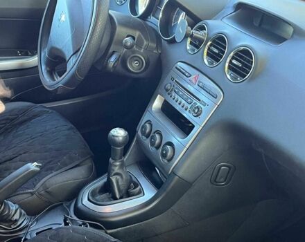 Белый Пежо 308, объемом двигателя 1.6 л и пробегом 280 тыс. км за 4890 $, фото 16 на Automoto.ua