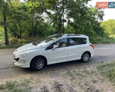 Белый Пежо 308, объемом двигателя 1.6 л и пробегом 202 тыс. км за 5700 $, фото 4 на Automoto.ua