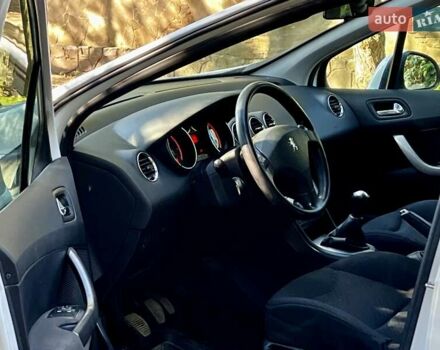 Білий Пежо 308, об'ємом двигуна 1.6 л та пробігом 220 тис. км за 4800 $, фото 10 на Automoto.ua