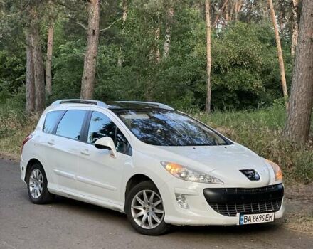 Белый Пежо 308, объемом двигателя 1.6 л и пробегом 202 тыс. км за 5700 $, фото 3 на Automoto.ua