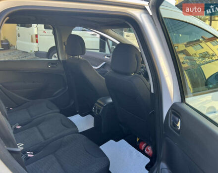 Білий Пежо 308, об'ємом двигуна 1.56 л та пробігом 321 тис. км за 4000 $, фото 51 на Automoto.ua