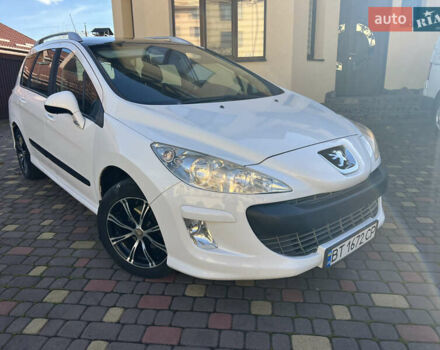 Білий Пежо 308, об'ємом двигуна 1.56 л та пробігом 321 тис. км за 4000 $, фото 2 на Automoto.ua