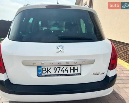 Білий Пежо 308, об'ємом двигуна 1.4 л та пробігом 141 тис. км за 5149 $, фото 1 на Automoto.ua