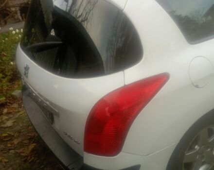 Белый Пежо 308, объемом двигателя 1.6 л и пробегом 249 тыс. км за 3000 $, фото 3 на Automoto.ua