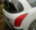 Белый Пежо 308, объемом двигателя 1.6 л и пробегом 249 тыс. км за 3000 $, фото 3 на Automoto.ua