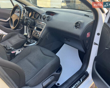 Білий Пежо 308, об'ємом двигуна 1.56 л та пробігом 321 тис. км за 4000 $, фото 34 на Automoto.ua