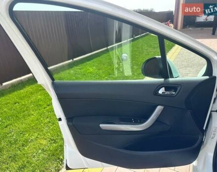 Білий Пежо 308, об'ємом двигуна 1.4 л та пробігом 141 тис. км за 5149 $, фото 28 на Automoto.ua