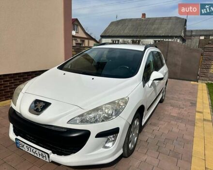 Білий Пежо 308, об'ємом двигуна 1.4 л та пробігом 141 тис. км за 5149 $, фото 5 на Automoto.ua