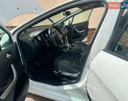 Білий Пежо 308, об'ємом двигуна 1.4 л та пробігом 141 тис. км за 5149 $, фото 11 на Automoto.ua