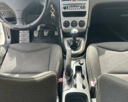 Білий Пежо 308, об'ємом двигуна 1.4 л та пробігом 141 тис. км за 5149 $, фото 17 на Automoto.ua