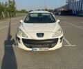Белый Пежо 308, объемом двигателя 1.6 л и пробегом 230 тыс. км за 4800 $, фото 1 на Automoto.ua