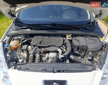 Білий Пежо 308, об'ємом двигуна 1.56 л та пробігом 247 тис. км за 6000 $, фото 13 на Automoto.ua