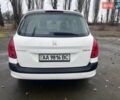Белый Пежо 308, объемом двигателя 1.6 л и пробегом 224 тыс. км за 3900 $, фото 5 на Automoto.ua