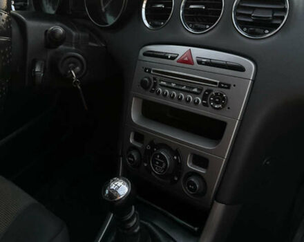 Белый Пежо 308, объемом двигателя 2 л и пробегом 272 тыс. км за 5500 $, фото 14 на Automoto.ua