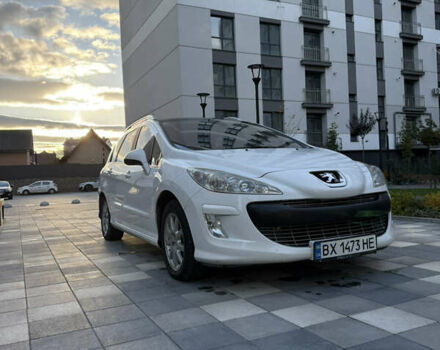 Белый Пежо 308, объемом двигателя 2 л и пробегом 272 тыс. км за 5500 $, фото 1 на Automoto.ua