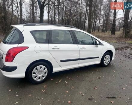 Белый Пежо 308, объемом двигателя 1.6 л и пробегом 224 тыс. км за 3900 $, фото 6 на Automoto.ua