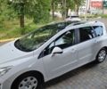 Белый Пежо 308, объемом двигателя 1.6 л и пробегом 209 тыс. км за 6000 $, фото 2 на Automoto.ua