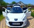 Белый Пежо 308, объемом двигателя 1.6 л и пробегом 247 тыс. км за 6500 $, фото 1 на Automoto.ua